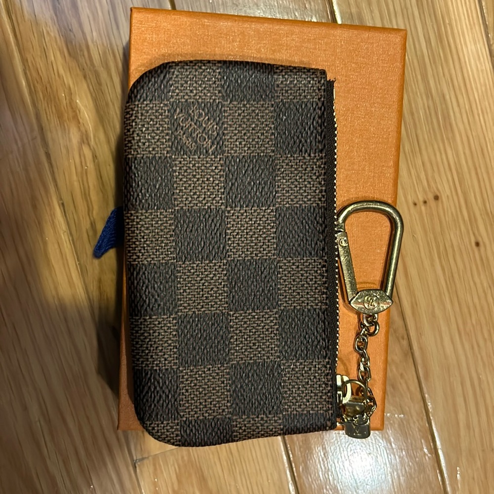 LV Damier key pouch